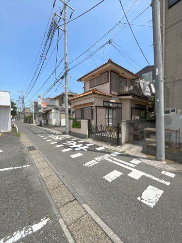 前面道路_南西側(2025年6月撮影)